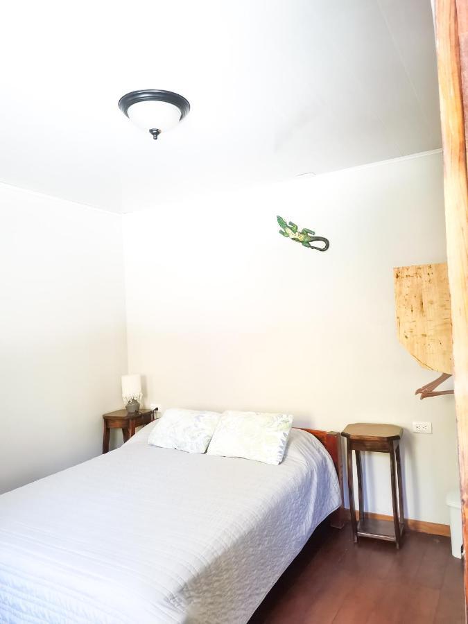 Casita Happy Feet And Tours Corcovado Hotel Drakes Bay Kültér fotó